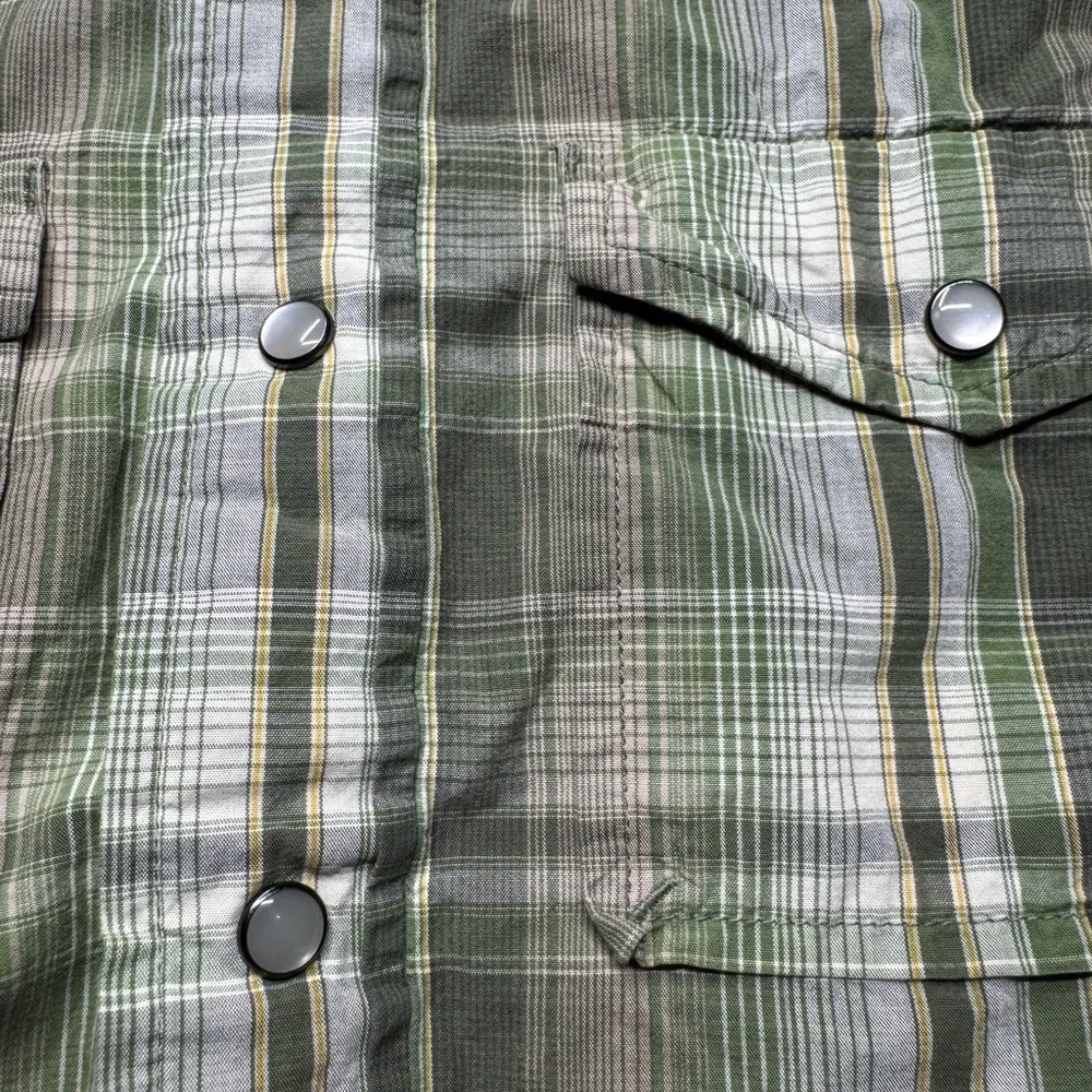 The North Face Shirt Mens Small Green Cotton Snap Buttons Plaid‎ Short Sleeve